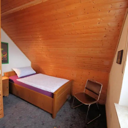 Jautz Re13 Semesterbostad